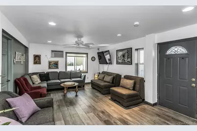 46 Sagamore Hill Drive, Port Washington, NY 11050 - Photo 2