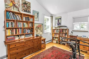 46 Sagamore Hill Dr, Port Washington, NY 11050 - Photo 8