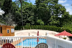 5 Huckleberry Ln E, Hampton Bays, NY 11946 - Photo 20