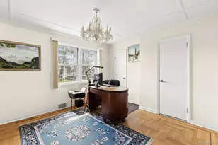 5 Huckleberry Ln E, Hampton Bays, NY 11946 - Photo 8