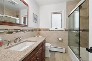 114 Doncaster Rd, Malverne, NY 11565 - Photo 12
