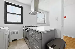 15-43 160th St, Whitestone, NY 11357 - Photo 4