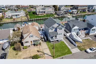 25 Cape Road, Amityville, NY 11701 - Photo 26