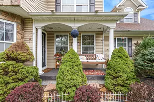 17 Holmes Ave, Eastport, NY 11941 - Photo 4