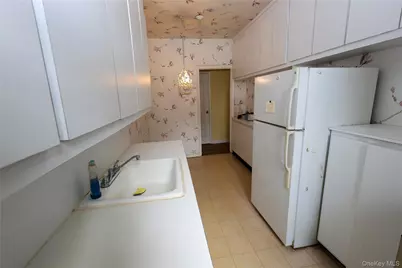 9941 64th Avenue #D17, Rego Park, NY 11374 - Photo 18