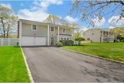18 Calicotree Lane, Coram, NY 11727 - Photo 2