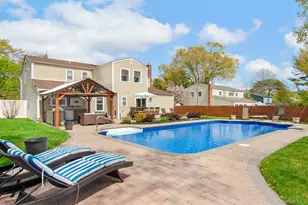 18 Calico Tree Ln, Coram, NY 11727 - Photo 30