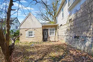 99 Rochelle St, Bronx, NY 10464 - Photo 2