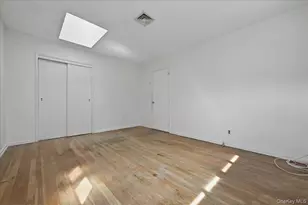 49 Forrest Pl, Amityville, NY 11701 - Photo 16