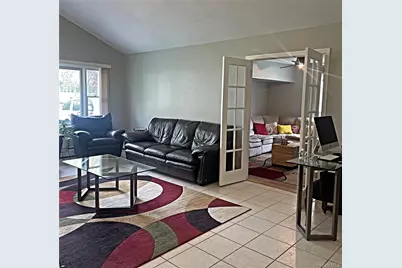 8 Tahoe Court, Coram, NY 11727 - Photo 10