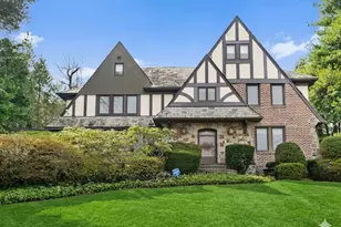 44 Fenimore Rd, New Rochelle, NY 10804 - Photo 2