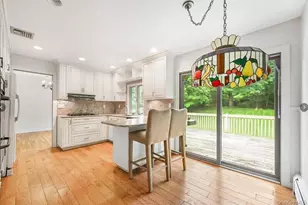 28 Peter Bush Dr, Monroe, NY 10950 - Photo 4