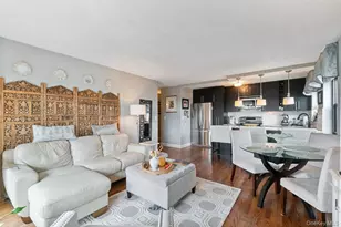 25-40 Shore Blvd, Astoria, NY 11102 - Photo 4