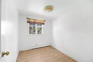 49 Beatrice Ave, Syosset, NY 11791 - Photo 16