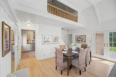49 Beatrice Avenue, Syosset, NY 11791 - Photo 12