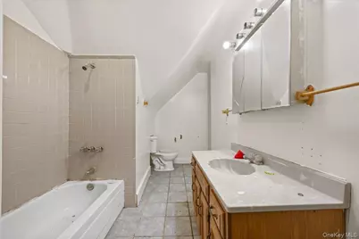 512 Warburton Avenue, Yonkers, NY 10701 - Photo 20