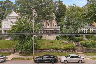 512 Warburton Ave, Yonkers, NY 10701 - Photo 2