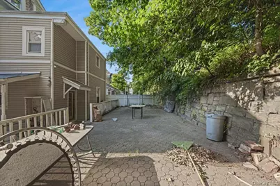 512 Warburton Avenue, Yonkers, NY 10701 - Photo 28