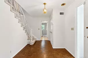 9 Parkfield Rd, Scarsdale, NY 10583 - Photo 4
