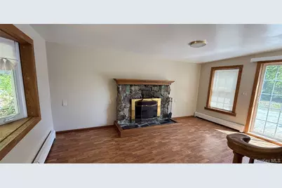 32 Cherry Street, Fort Montgomery, NY 10922 - Photo 4