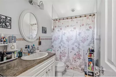 124 Quebec Road, Island Park, NY 11558 - Photo 4