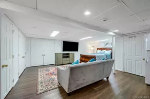 310 Southwood Cir, Syosset, NY 11791 - Photo 32