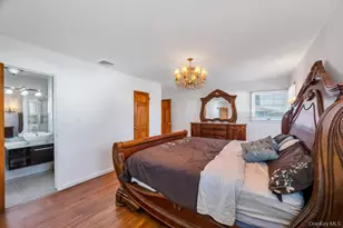 310 Southwood Cir, Syosset, NY 11791 - Photo 20