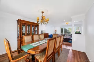 310 Southwood Cir, Syosset, NY 11791 - Photo 14