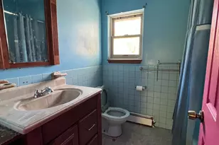26 Willoughby St, Brentwood, NY 11717 - Photo 10