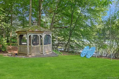 8 N Lake Road, Armonk, NY 10504 - Photo 42