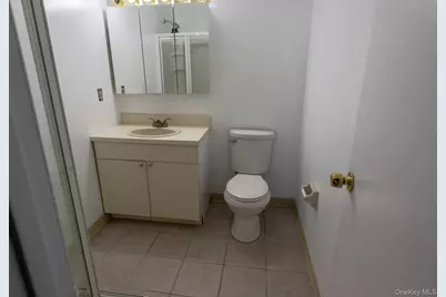 115 Pointe Circle S #115, Coram, NY 11727 - Photo 10