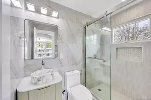 71 Cedar St, Hicksville, NY 11801 - Photo 28