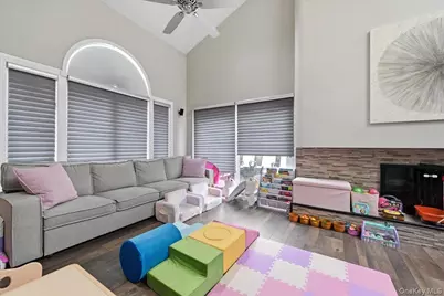 9 Adrian Drive, Ronkonkoma, NY 11779 - Photo 12