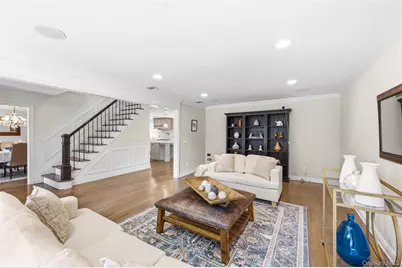 47 Briarfield Lane, Huntington, NY 11743 - Photo 4