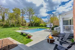47 Briarfield Ln, Huntington, NY 11743 - Photo 30