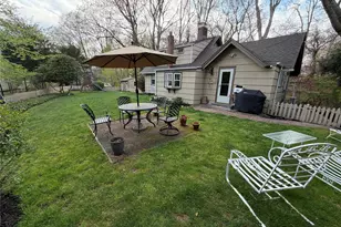 21 Dogwood Dr, Stony Brook, NY 11790 - Photo 4