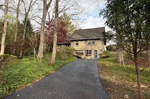 21 Dogwood Dr, Stony Brook, NY 11790 - Photo 2
