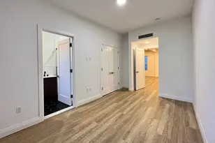 41-12 20th Ave, Astoria, NY 11105 - Photo 8
