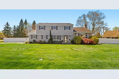 10 Carolee Court, West Islip, NY 11795 - Photo 1