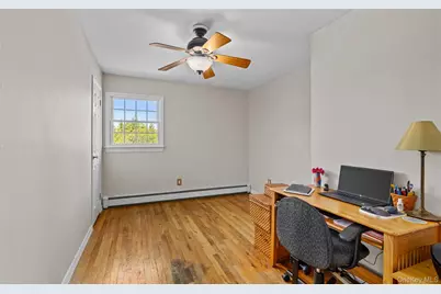 10 Carolee Court, West Islip, NY 11795 - Photo 34