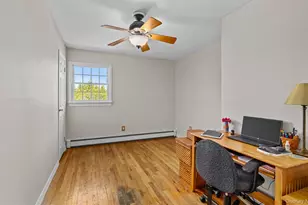 10 Carolee Ct, West Islip, NY 11795 - Photo 34