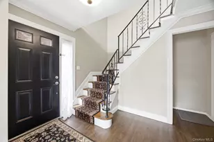 69-33 Little Neck Pkwy, Glen Oaks, NY 11004 - Photo 6
