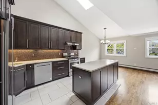 69-33 Little Neck Pkwy, Glen Oaks, NY 11004 - Photo 8