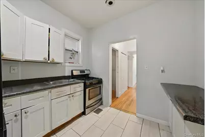 460 S 1st Avenue, Mount Vernon, NY 10550 - Photo 18