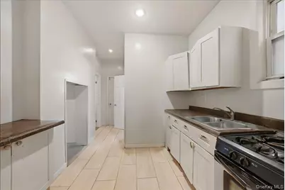 460 S 1st Avenue, Mount Vernon, NY 10550 - Photo 14