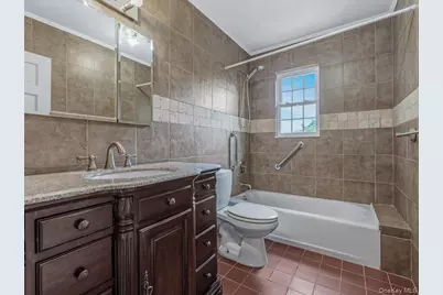44 Arbor Place, Glen Cove, NY 11542 - Photo 12