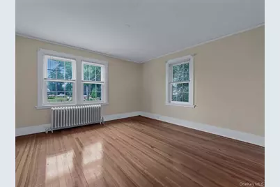 44 Arbor Place, Glen Cove, NY 11542 - Photo 22