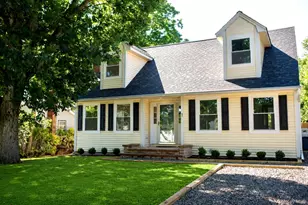 91 17th St, Wading River, NY 11792 - Photo 2