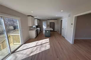 91 17th St, Wading River, NY 11792 - Photo 4