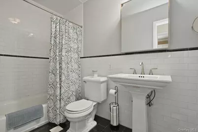 36 Pine Street, Islip, NY 11751 - Photo 18